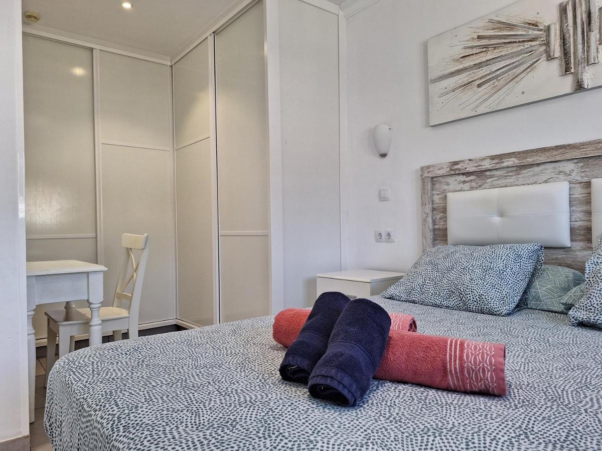 Solaris - Refurbished, Top Floor, Sea Views Puerto Rico  Exteriör bild